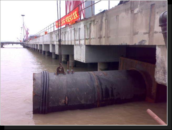 2012年7月上海中船长兴岛船厂雨水泵房排水口工程